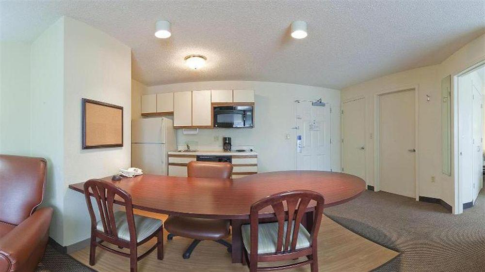 Sonesta Simply Suites Chicago Naperville Warrenville Bagian luar foto