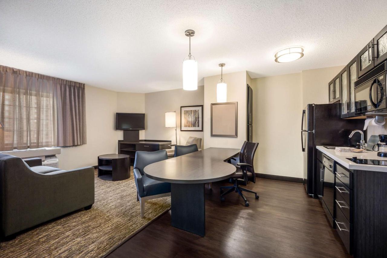 Sonesta Simply Suites Chicago Naperville Warrenville Bagian luar foto