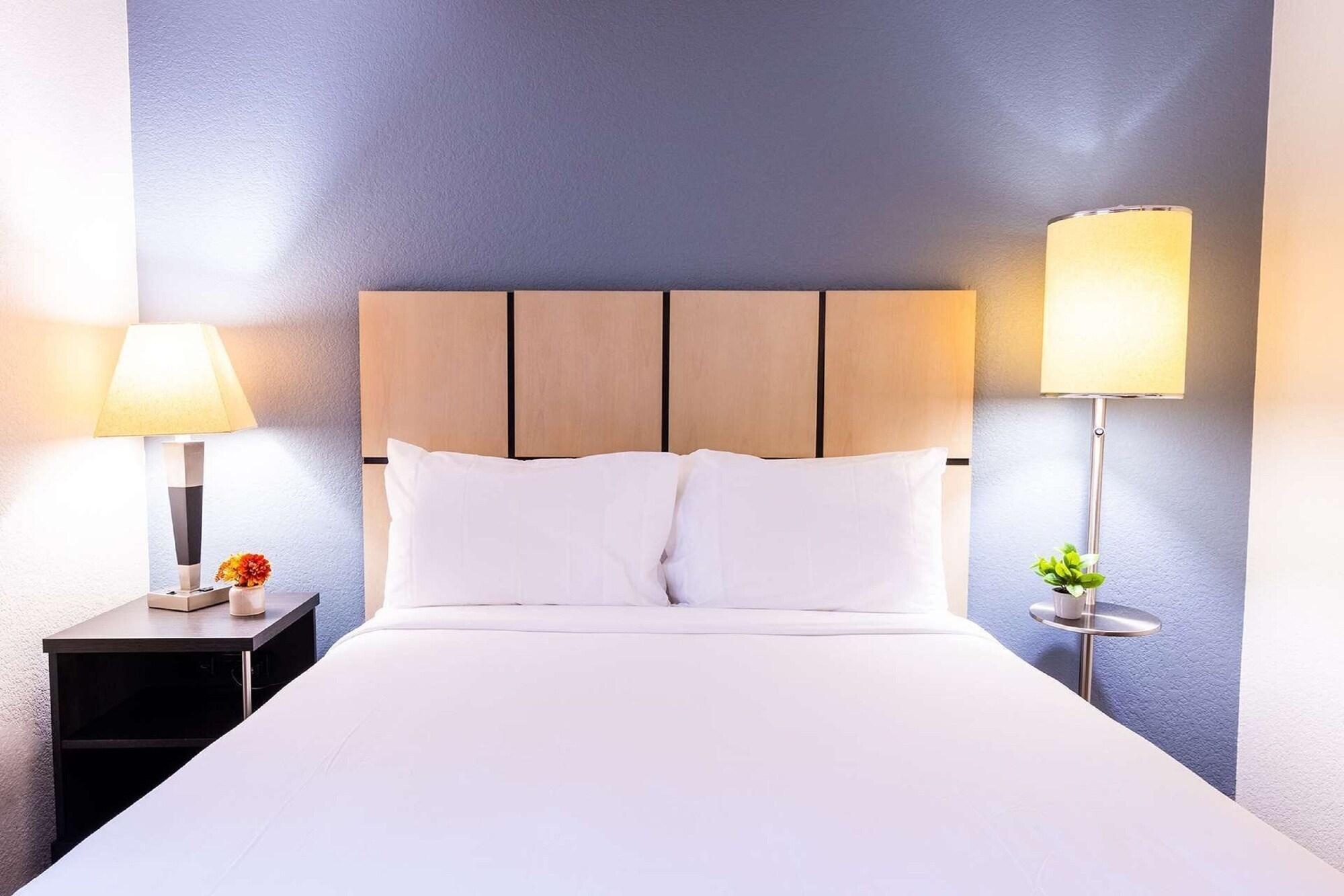 Sonesta Simply Suites Chicago Naperville Warrenville Bagian luar foto
