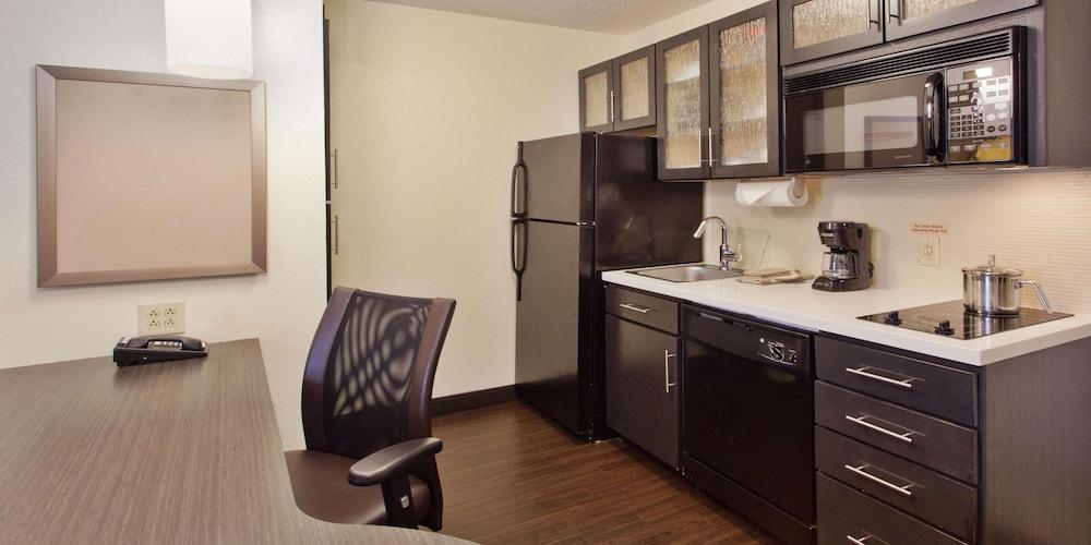 Sonesta Simply Suites Chicago Naperville Warrenville Bagian luar foto